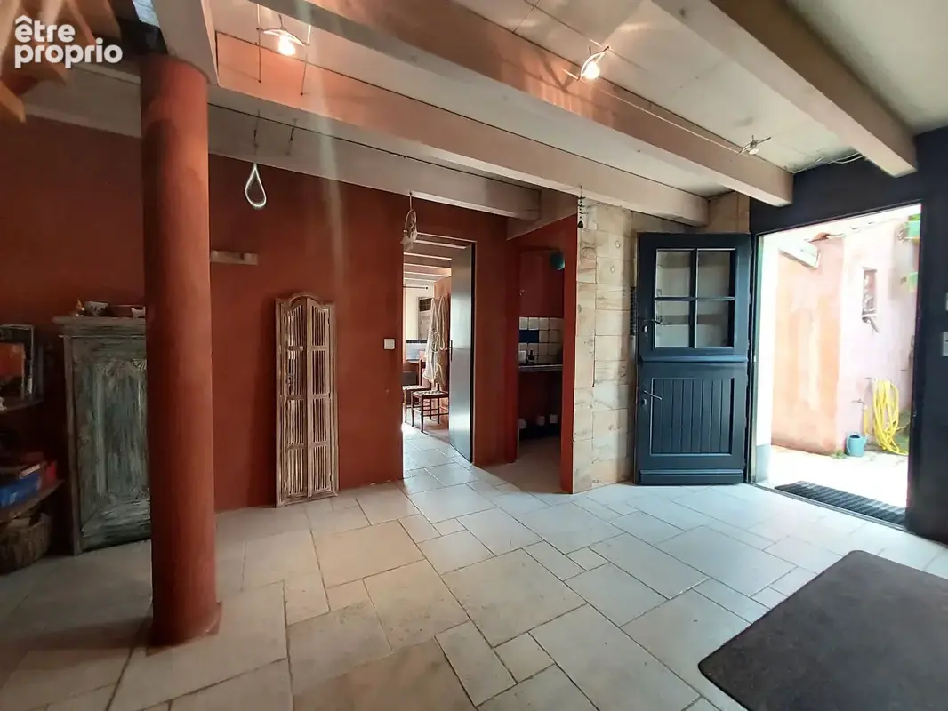 À 500 m de la mer, élégante maison de charme au coeur d'un village de pierres - photo 4