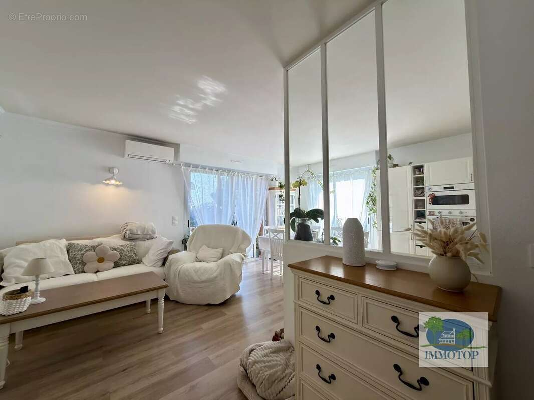 Appartement à ROQUEBRUNE-CAP-MARTIN
