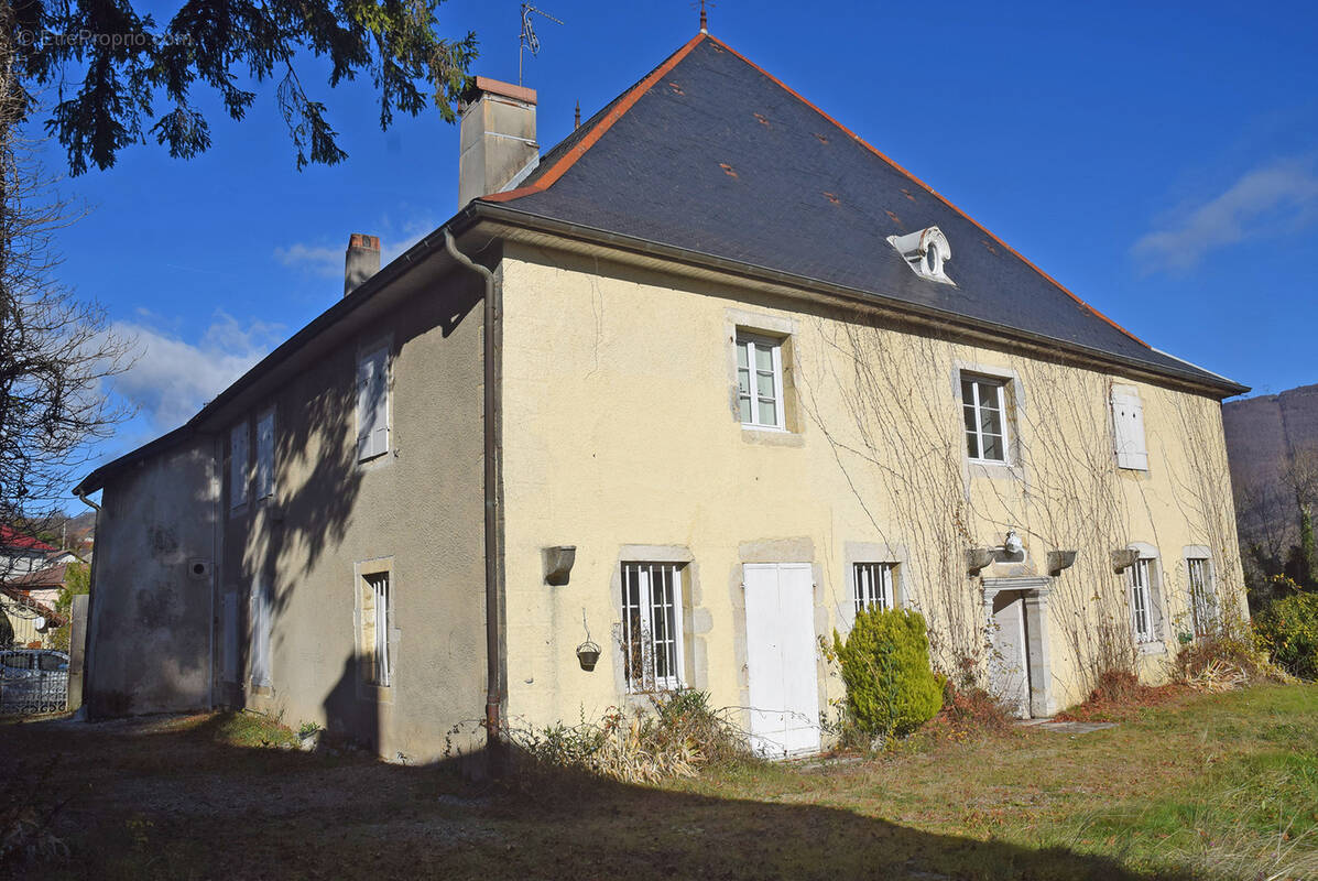 Maison à LANCRANS