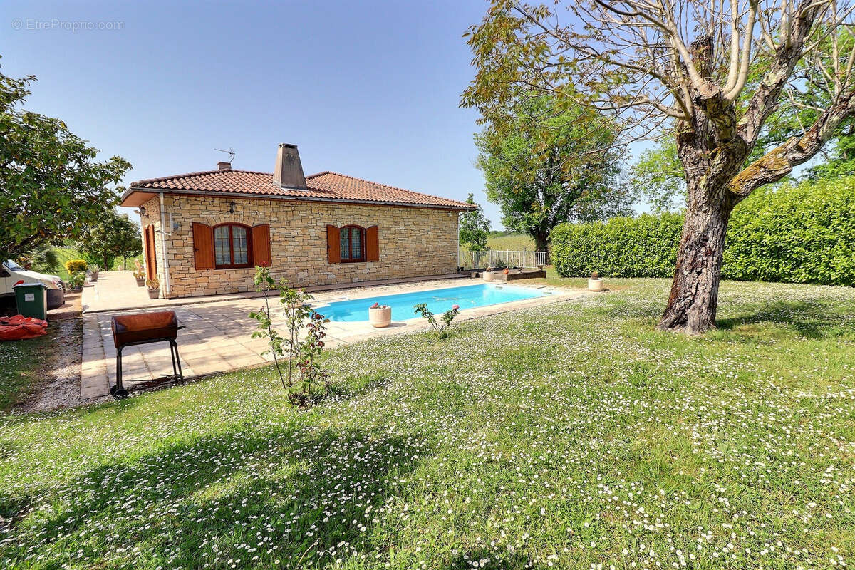 Maison à YVRAC