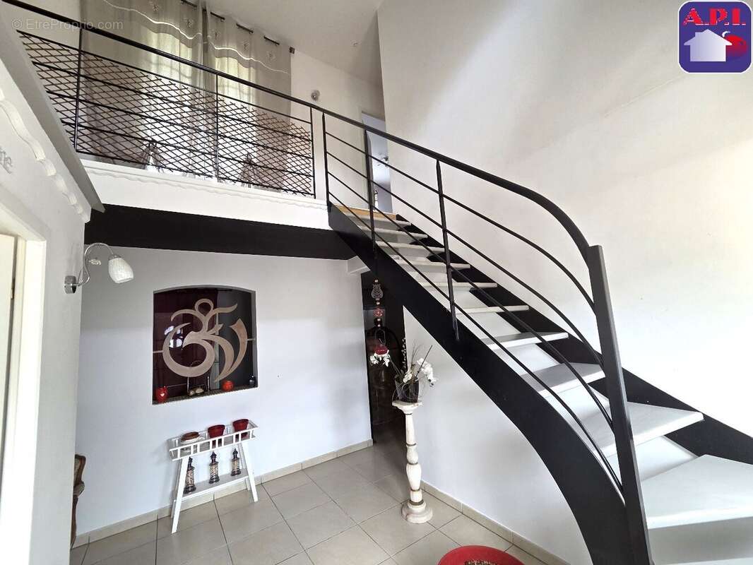 Maison 119 m² à Calmont  - photo 3