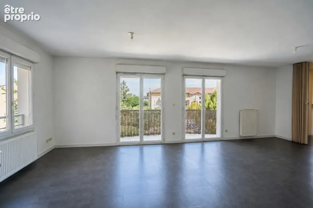 Appartement à vendre 3 pièces avec garage JASSANS RIOTTIER (01) - photo 5