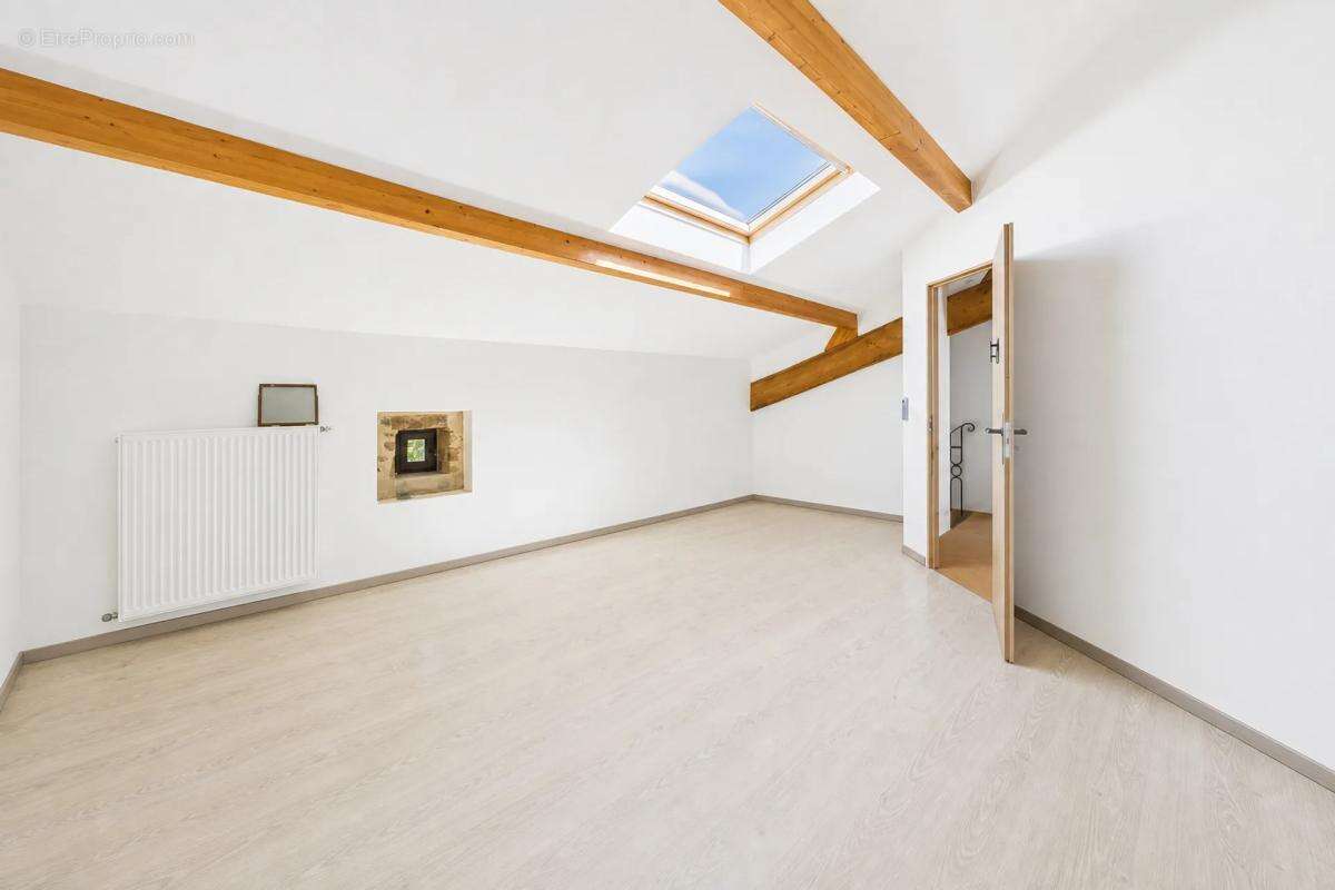 Maison à PLATS
