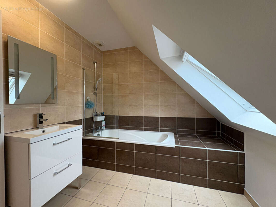 Maison à LAMPAUL-GUIMILIAU