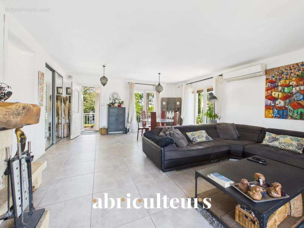Maison à BOUC-BEL-AIR