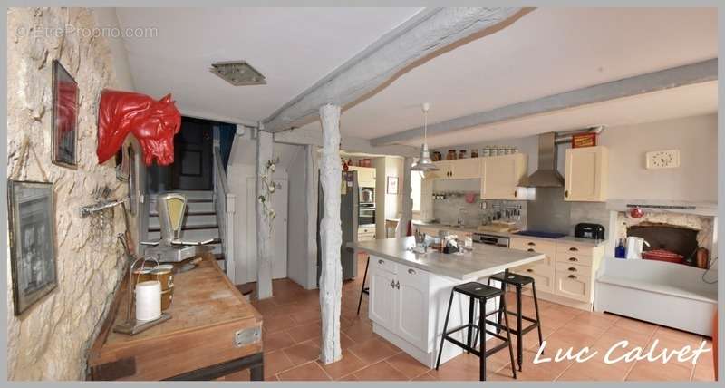 Maison à CAHUZAC-SUR-VERE