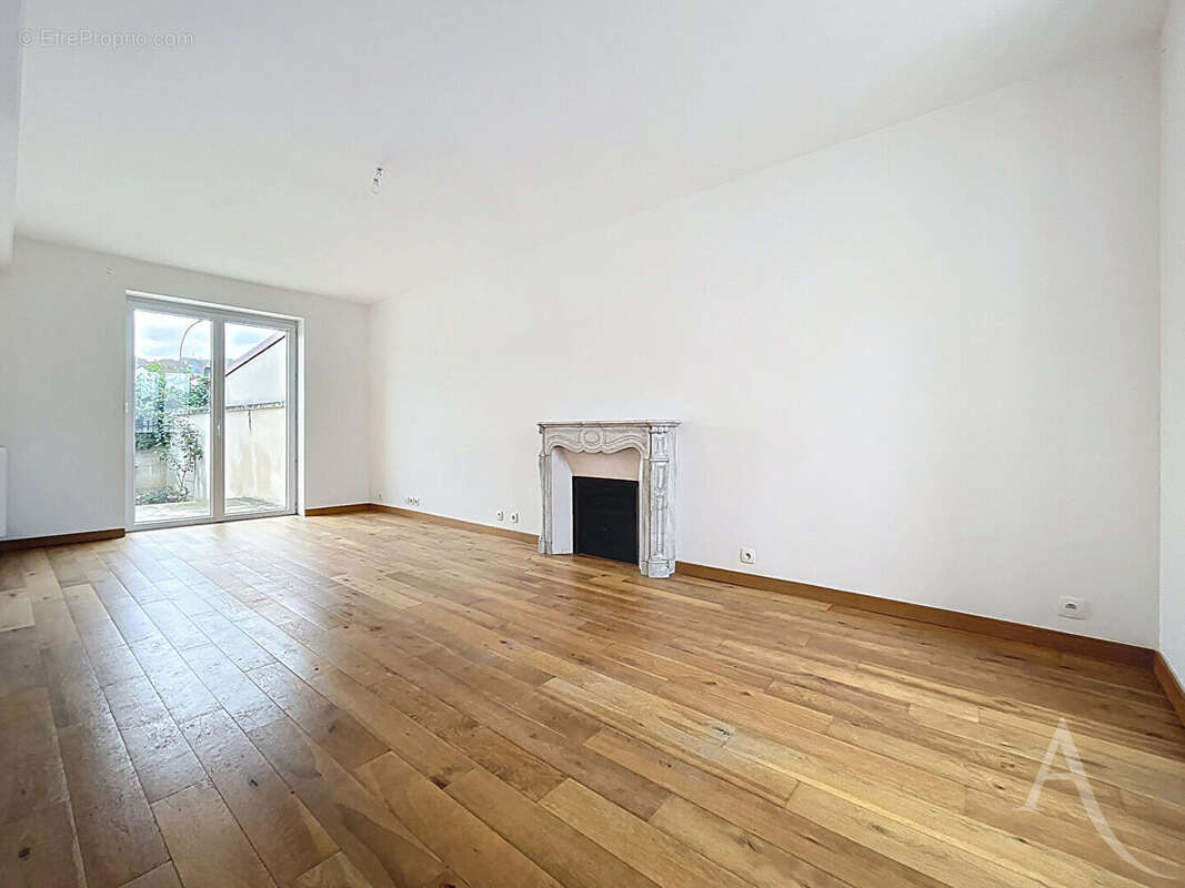 Maison à AUBERGENVILLE