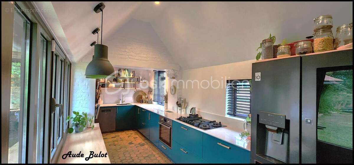 Maison à PERONNE-EN-MELANTOIS