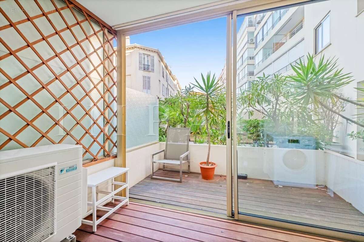 Appartement à CANNES