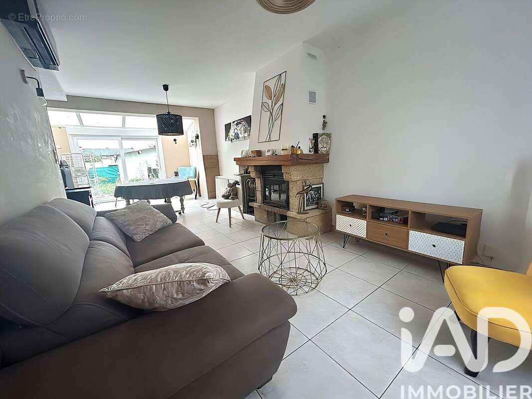 Photo 2 - Maison à ROEULX