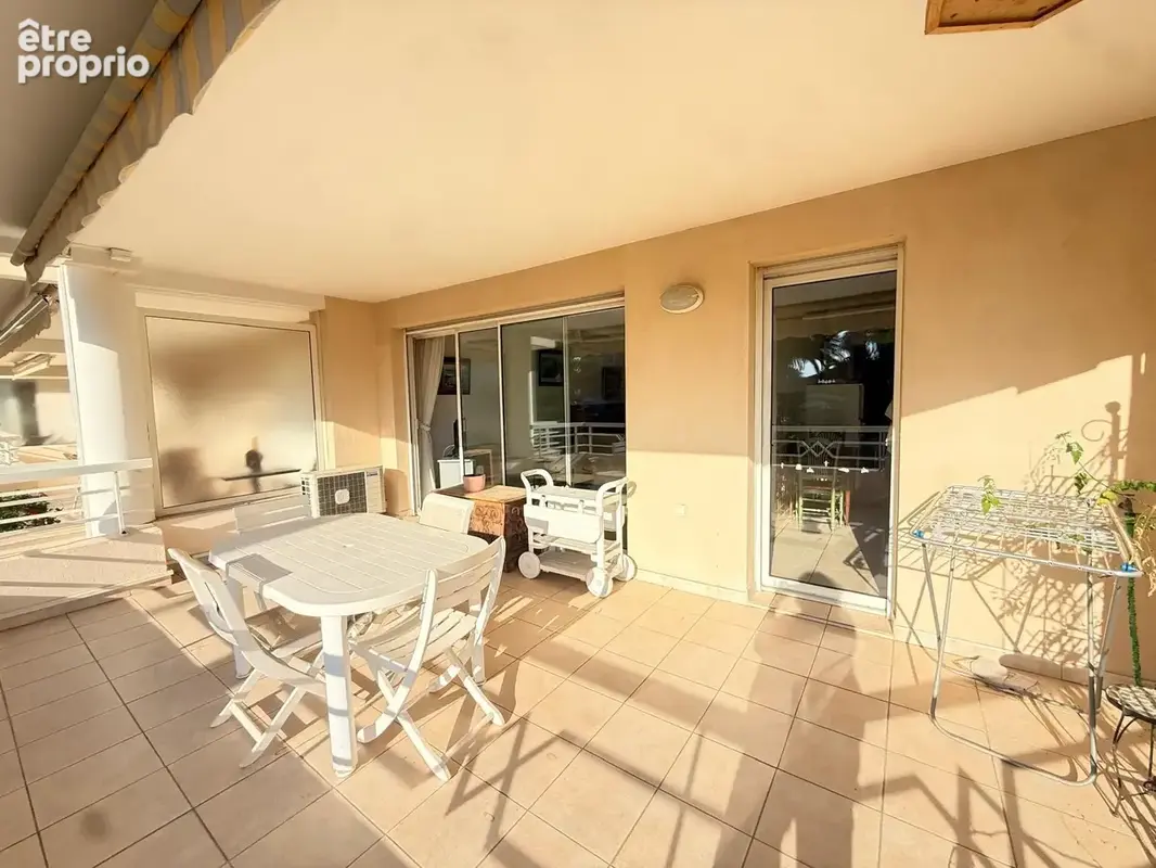 Boulouris   t3   tout à pied   grande terrasse - photo 12