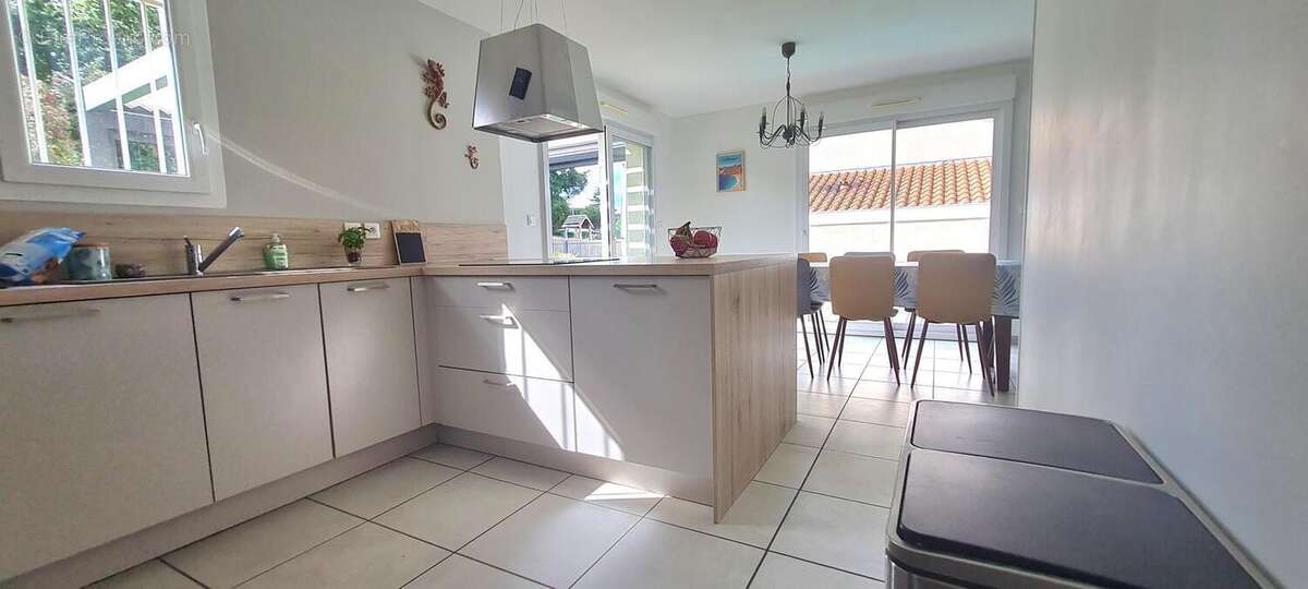 Photo 7 - Maison à TOUSSIEUX