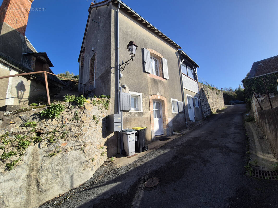 Maison à PARCE-SUR-SARTHE