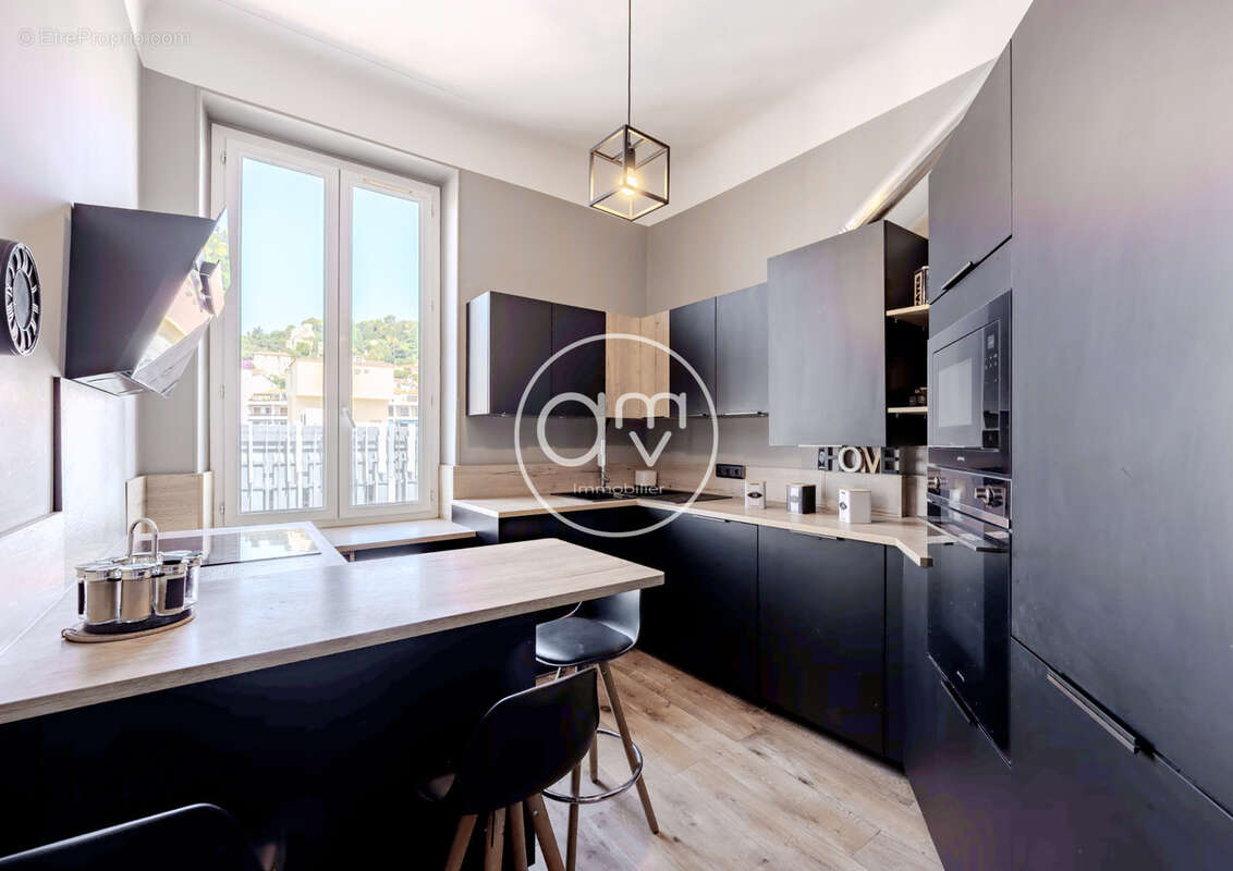 Appartement à HYERES