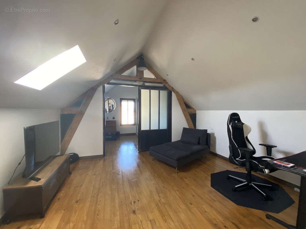 Maison à RUELLE-SUR-TOUVRE