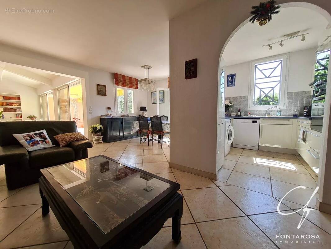 Appartement à FREJUS