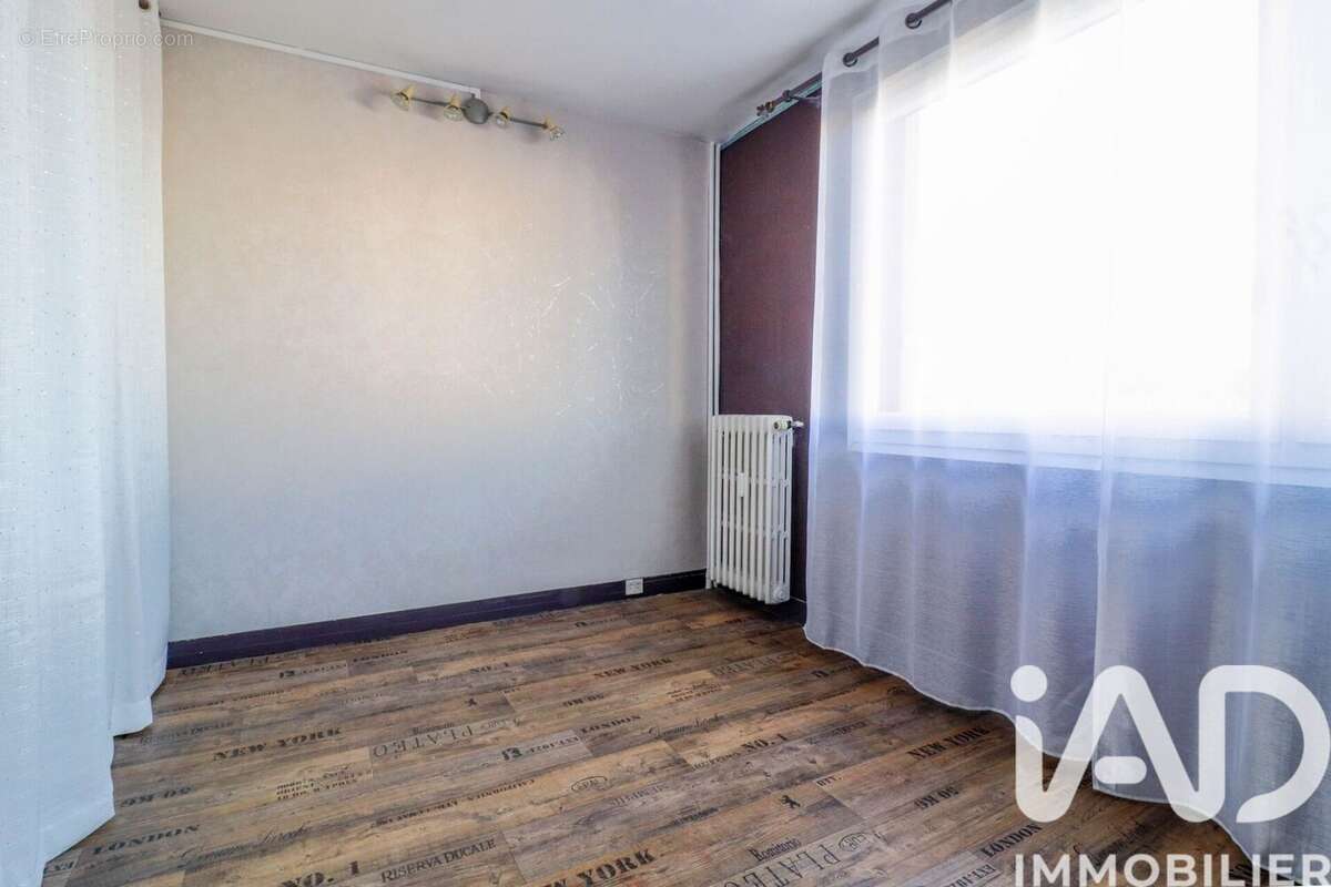 Photo 9 - Appartement à VILLEBON-SUR-YVETTE