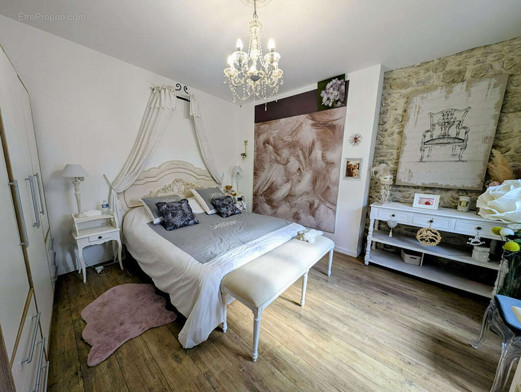 Maison à PONT-SAINT-ESPRIT