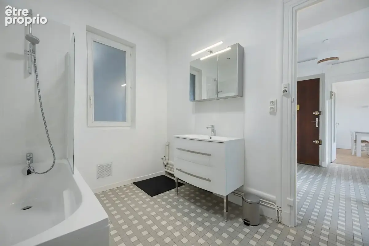 Appartement 2 pièces 51 m² à vendre à Vaulx-En-Velin (69120) - photo 8