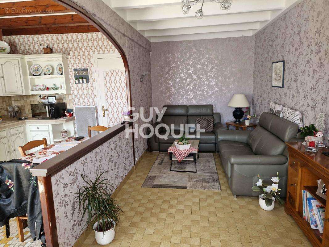 Maison à BREUIL-LA-REORTE