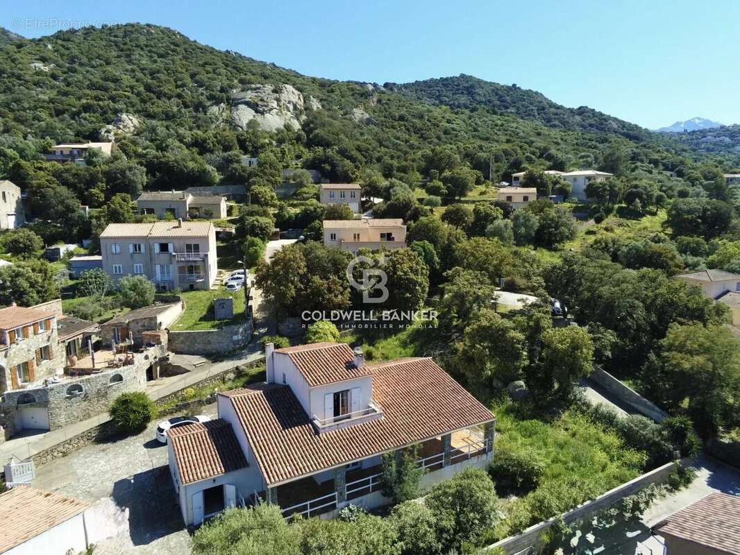 Maison à L'ILE-ROUSSE