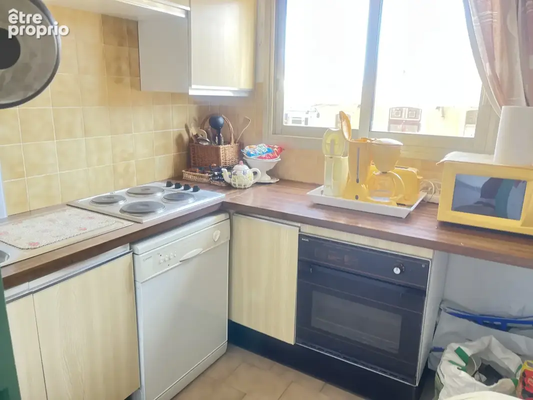Studio a vendre - golfe juan-  cave - photo 5