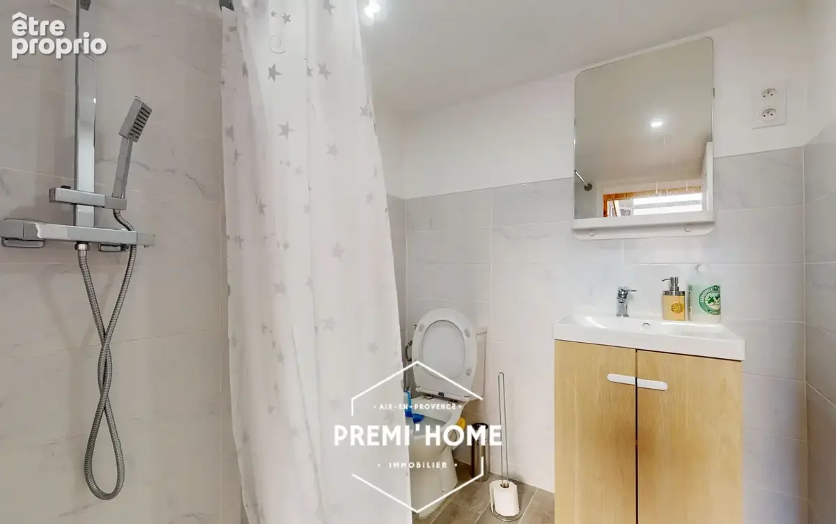A vendre t1/2 renove centre ville aix en provence - photo 10