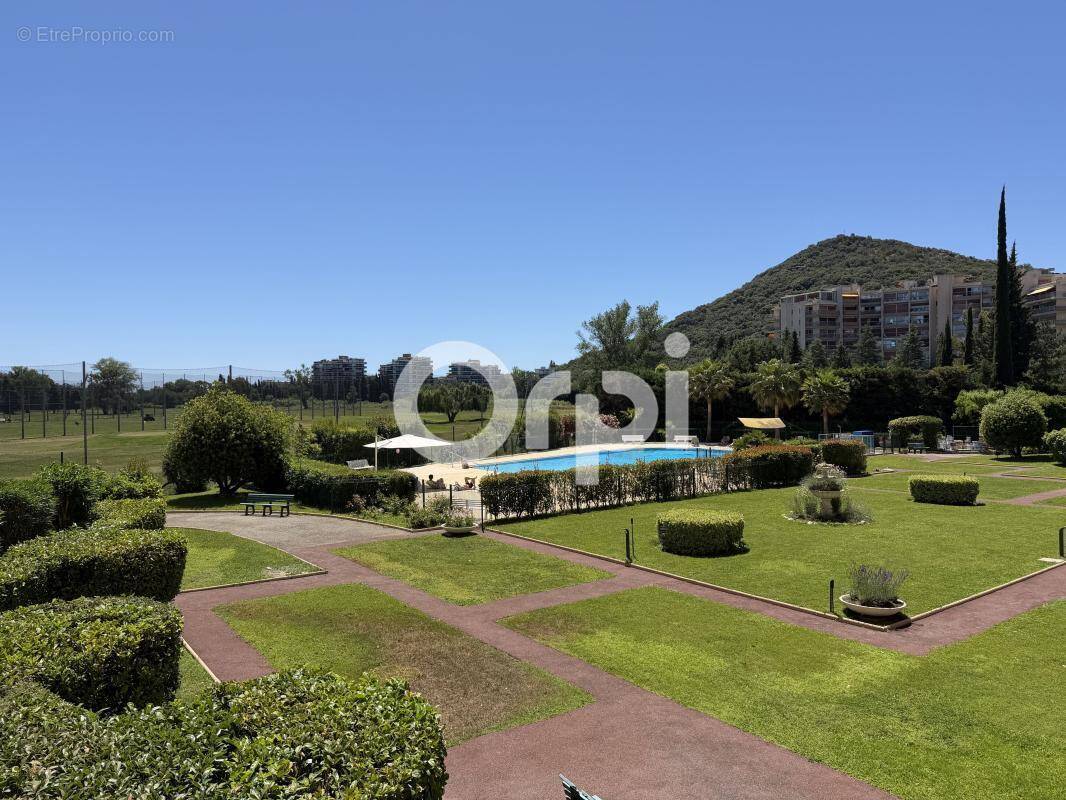 Appartement à MANDELIEU-LA-NAPOULE