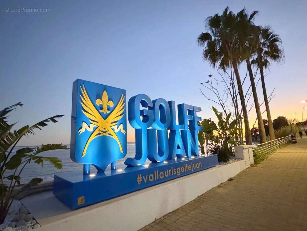 Appartement à VALLAURIS