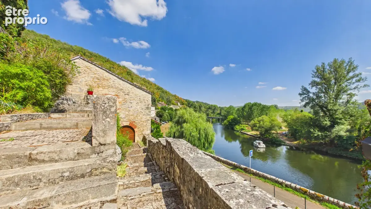 Ancien presbytère du XVIIe siècle avec vue dominante sur la vallée du Lot - photo 24
