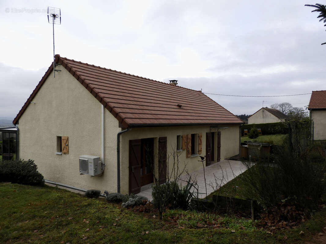 Maison à SAXI-BOURDON