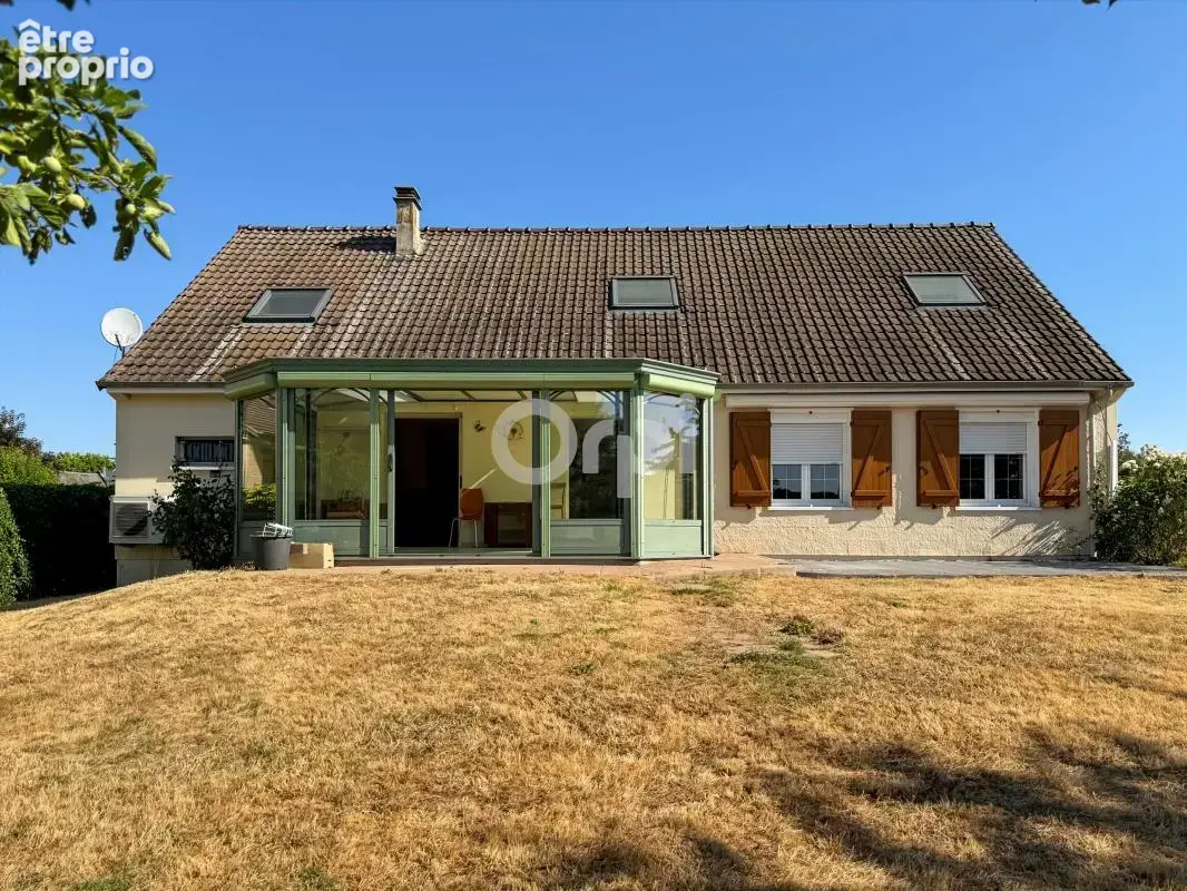 Maison à PARVILLE