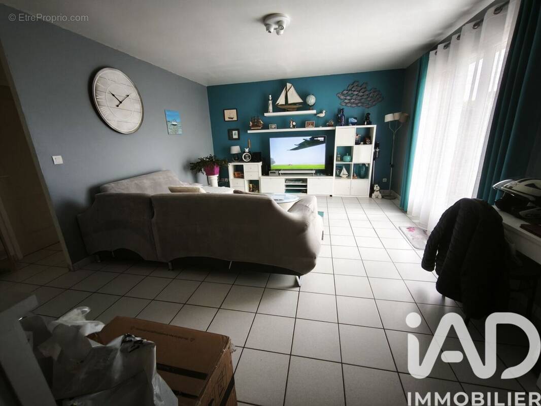 Photo 1 - Maison à SAINT-DENIS-DE-PILE