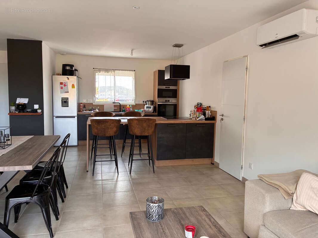 Maison à VILLENEUVE-MINERVOIS