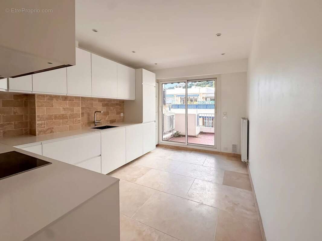 Appartement à BEAULIEU-SUR-MER