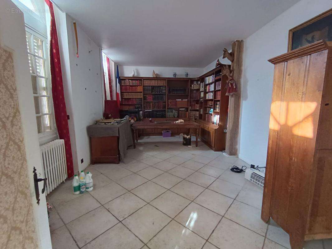Maison à COSNE-COURS-SUR-LOIRE