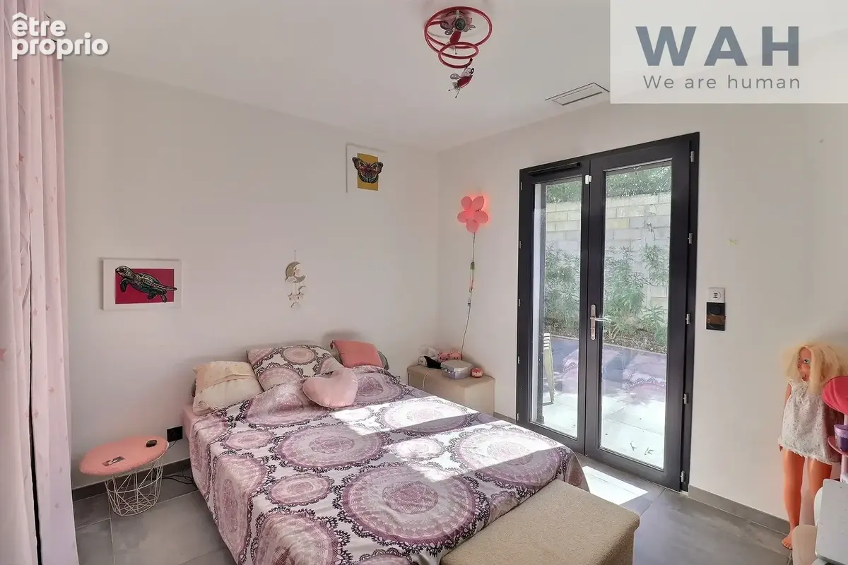 VENTE VILLA 6P 162 m2 avec piscine à Beauvoisin 30640 - photo 11