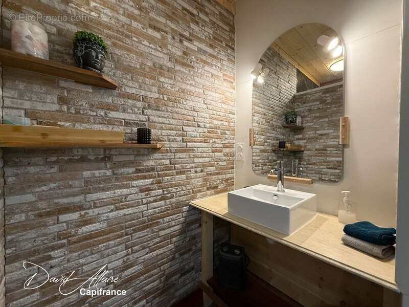 Appartement à LARAGNE-MONTEGLIN