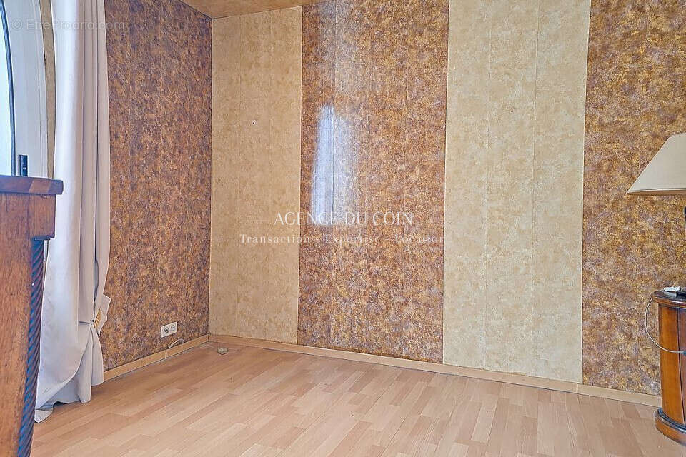 Maison à MANDELIEU-LA-NAPOULE