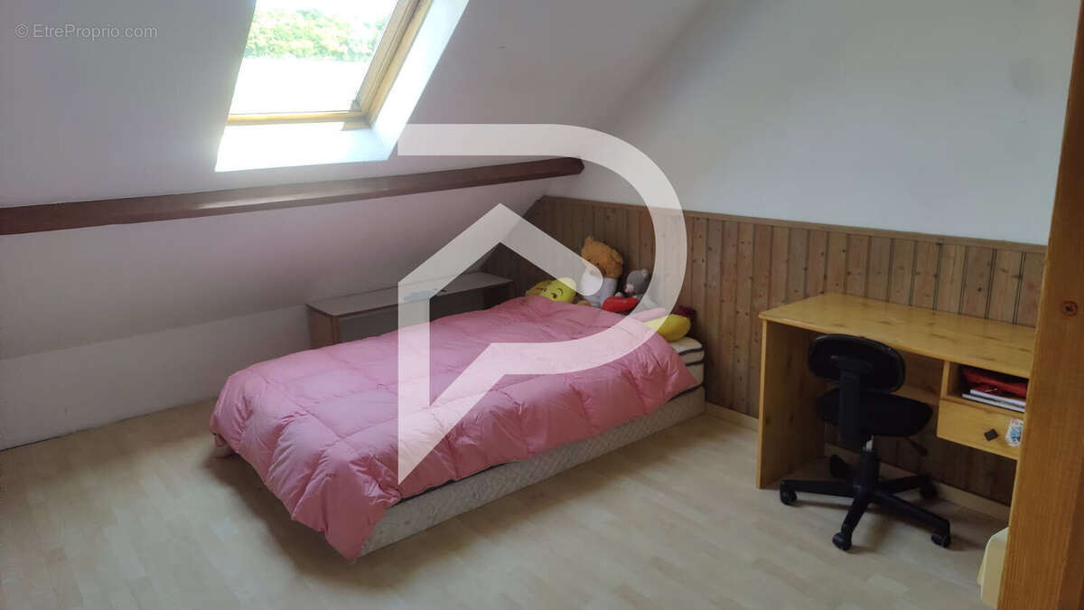 Maison à SAINT-AUBIN-SOUS-ERQUERY