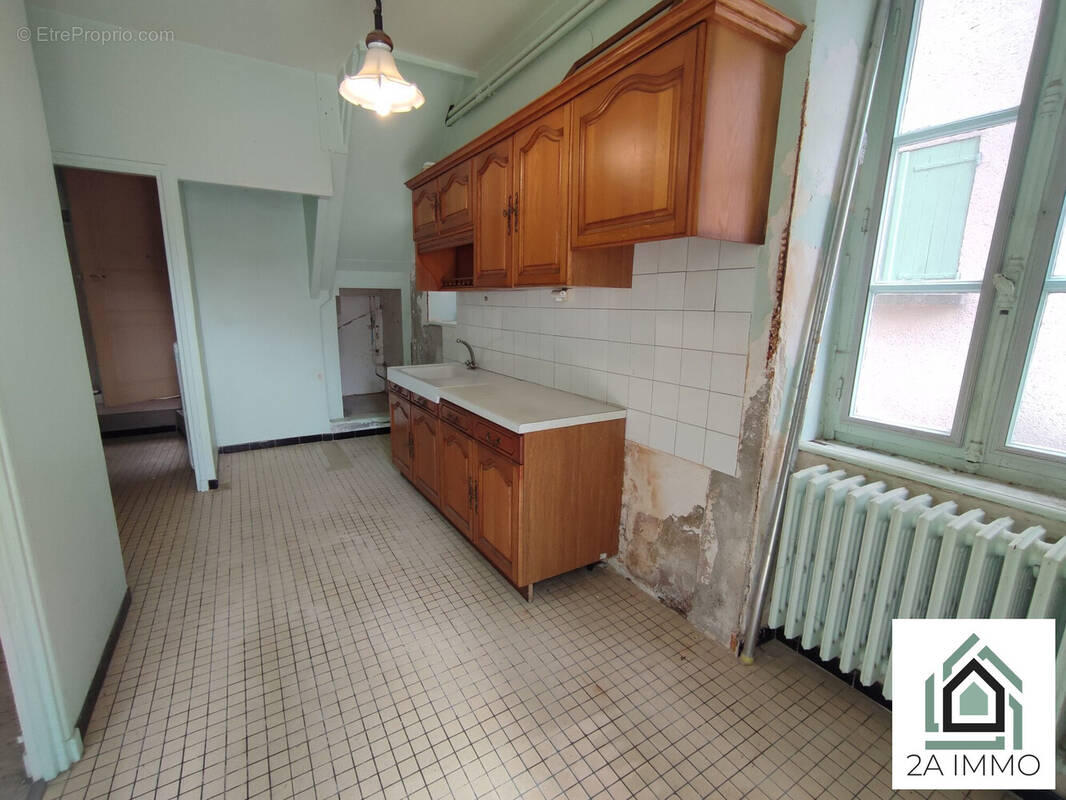 Maison à SAINT-GERVAIS-D'AUVERGNE