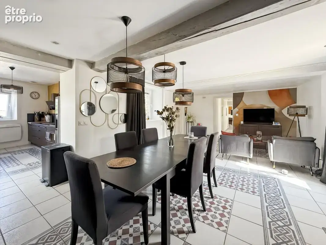  Coup de cœur assuré – Maison ancienne de charme entièrement rénovée avec prestations de haut standing - photo 2