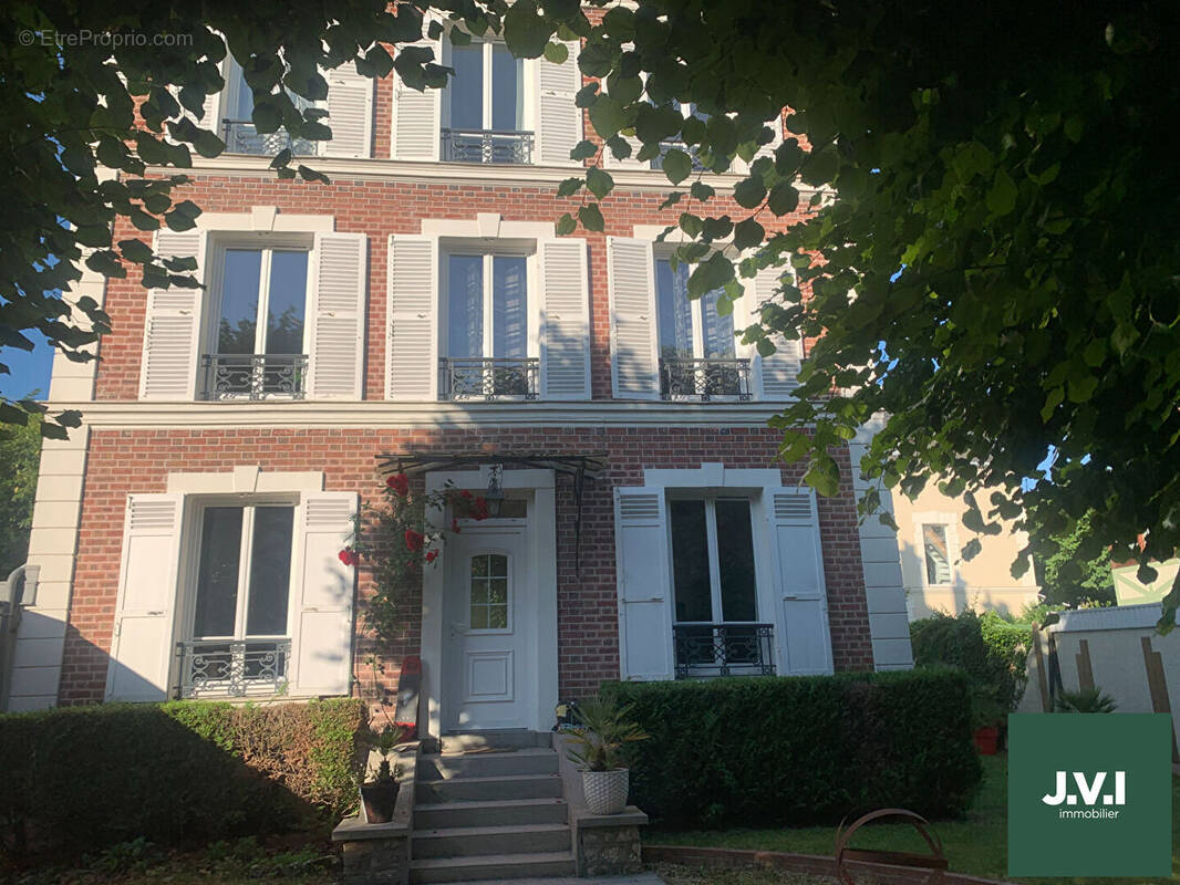 Maison à ENGHIEN-LES-BAINS