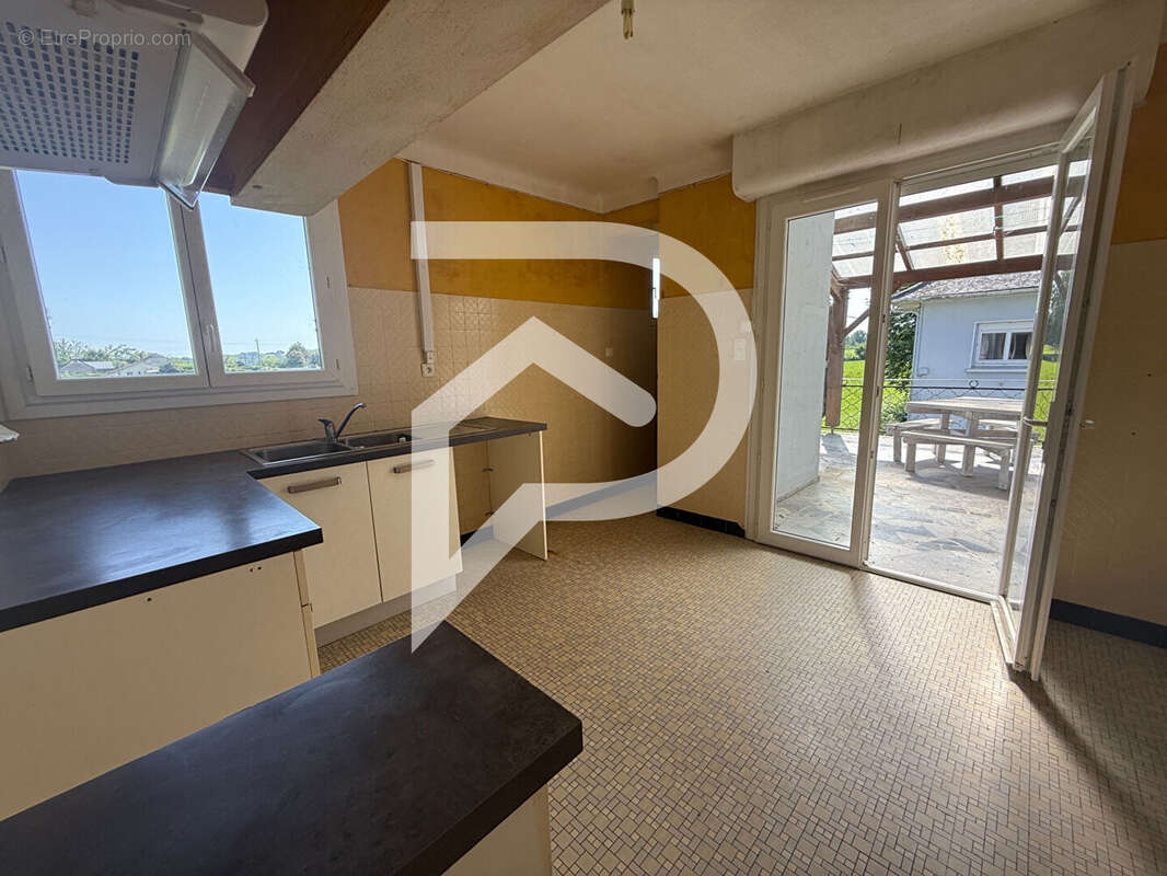 Appartement à OLORON-SAINTE-MARIE