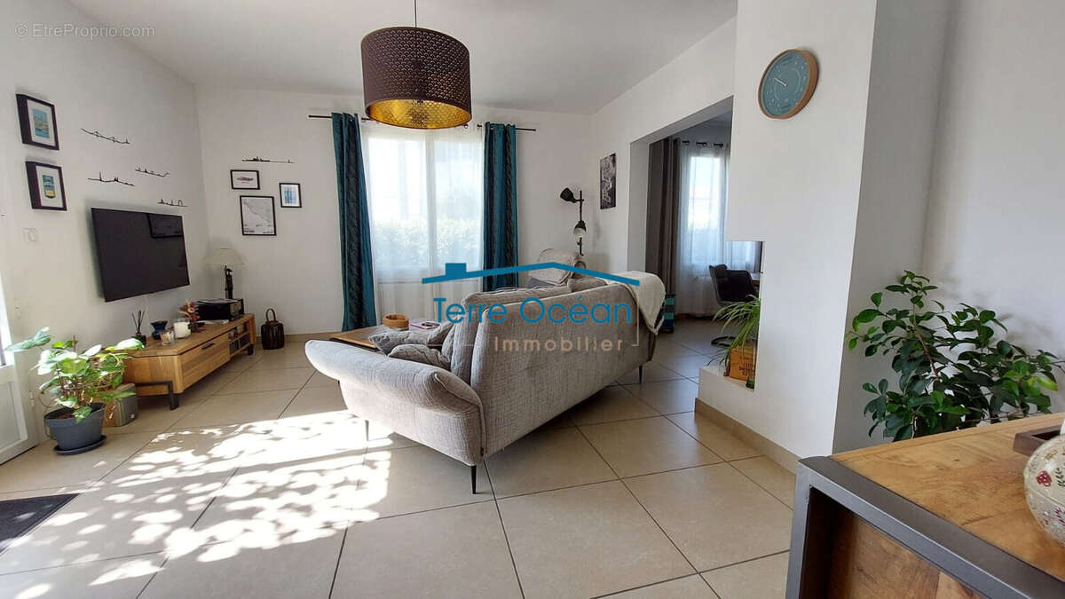 Maison 130 m² à Royan  - photo 4