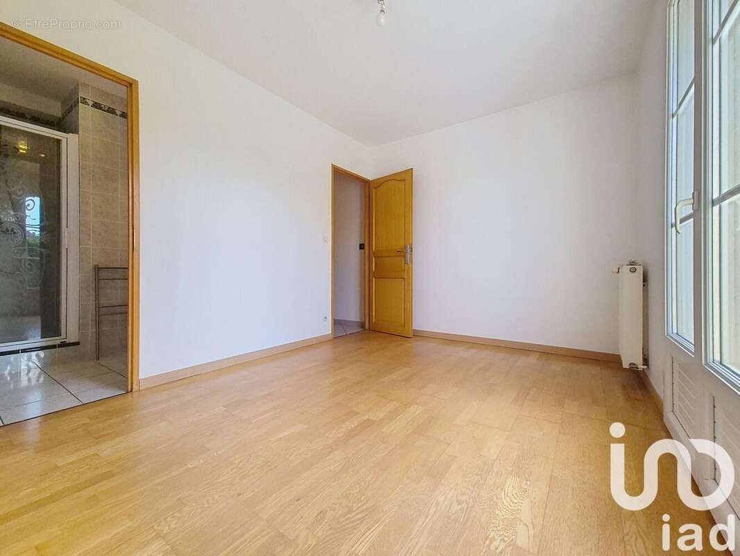 Photo 9 - Maison à SAINT-FARGEAU-PONTHIERRY