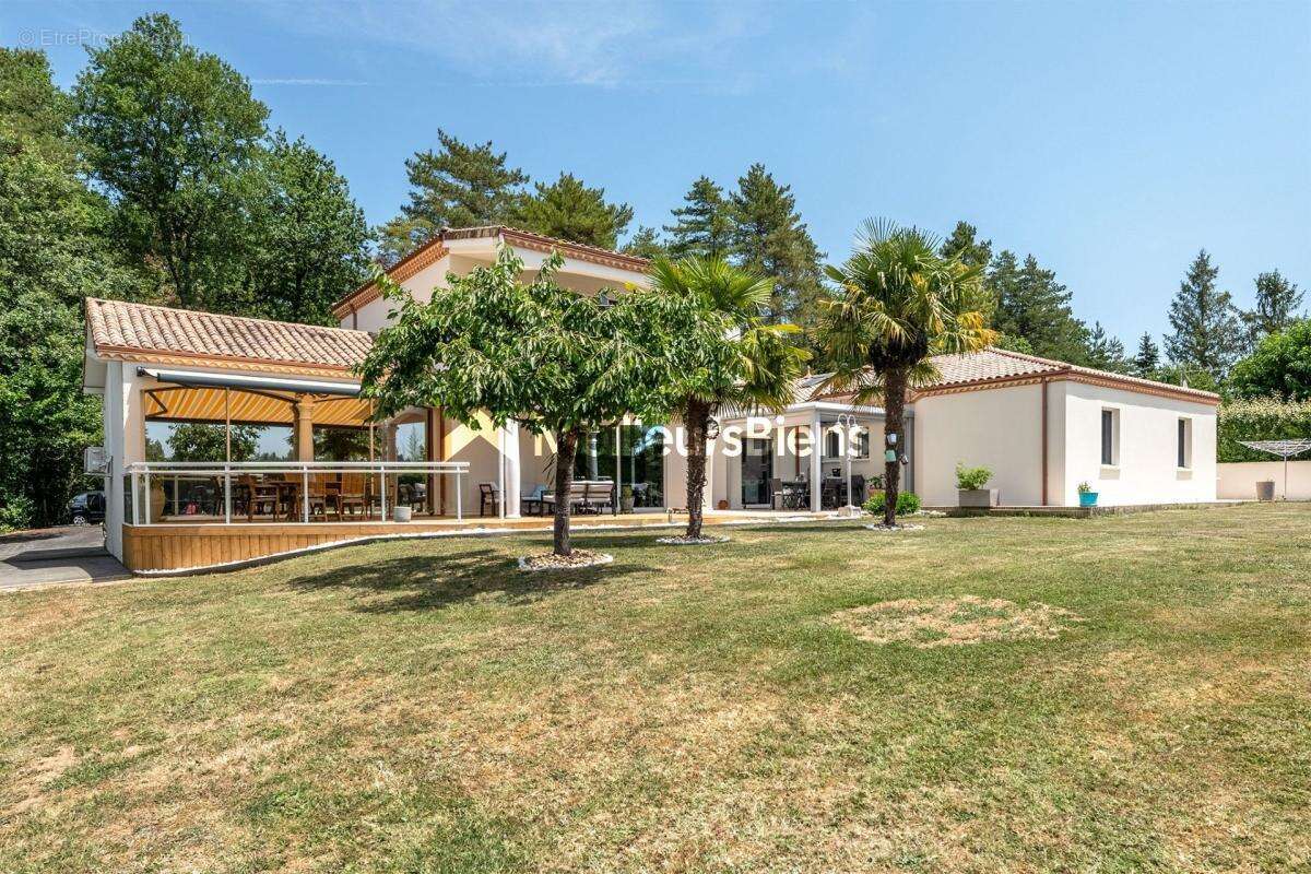 Maison contemporaine 287m2 - 5 chambres - Terrain 2512m2 - DPE A - photo 19