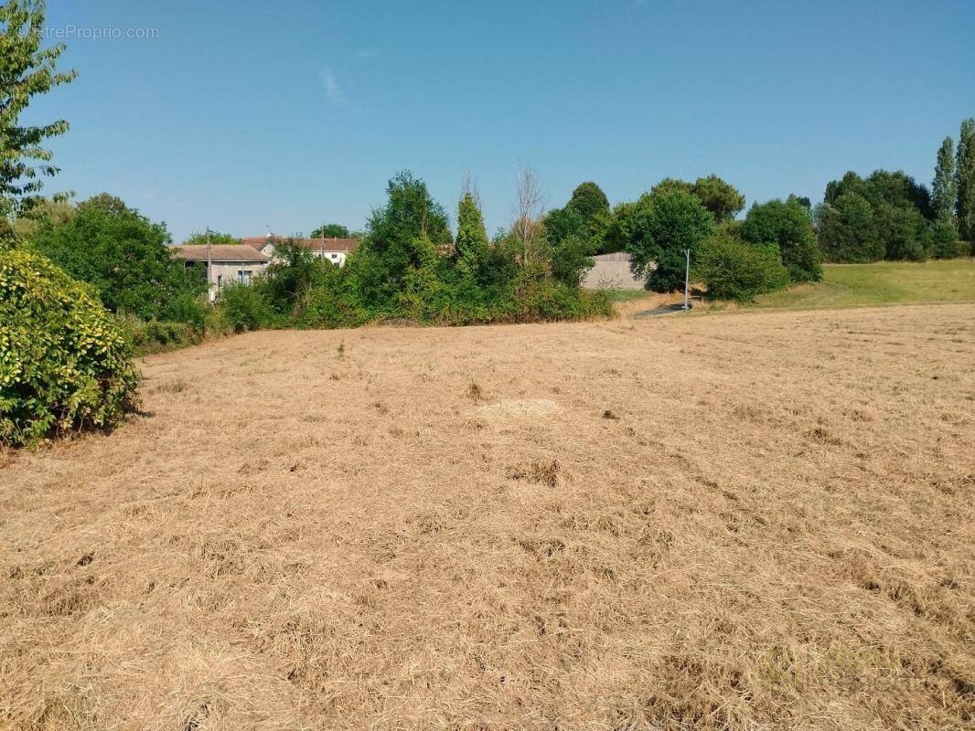 Terrain à MERIGNAC