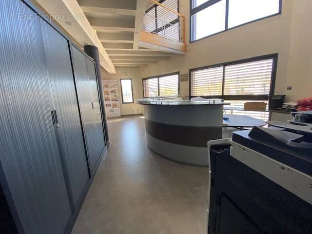 Commerce à BARBERAZ