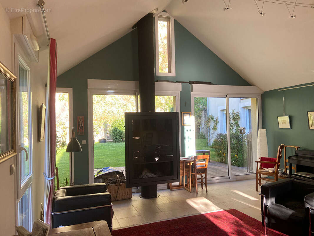 Maison à VERNOU-SUR-BRENNE